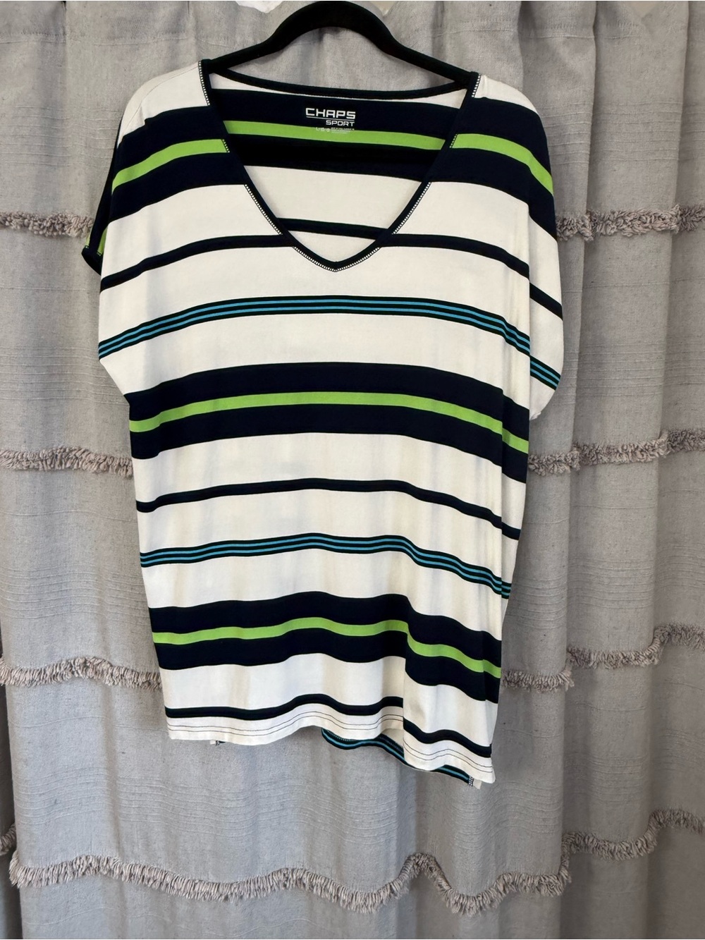 Chaps Sport Woman's V-Neck Striped Top - SIZE L